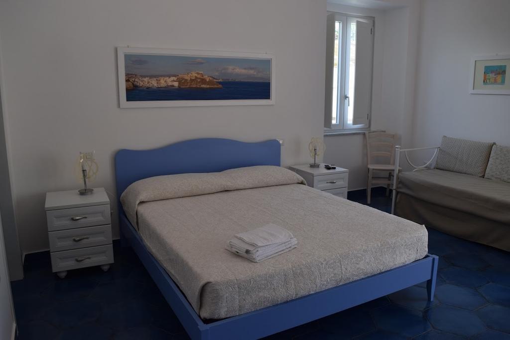 La Casa Di Cirro Procida Exterior foto